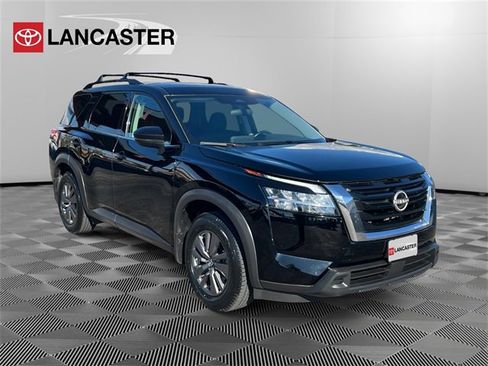 Used 2022 Nissan Pathfinder SV w/ Cargo Package image 1