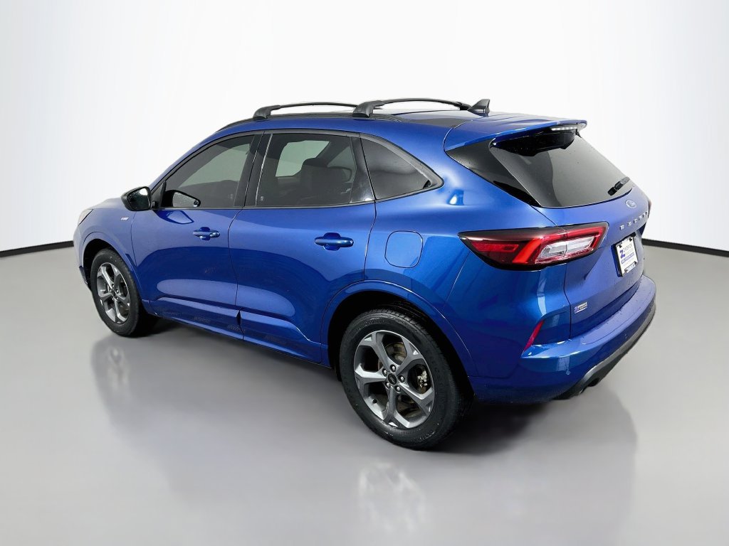 Used 2023 Ford Escape ST-Line w/ Tech Pack #1 AWD/4WD image 5