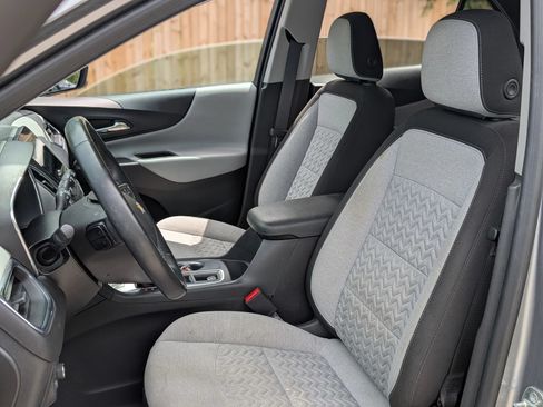 Used 2023 Chevrolet Equinox LT FWD image 12