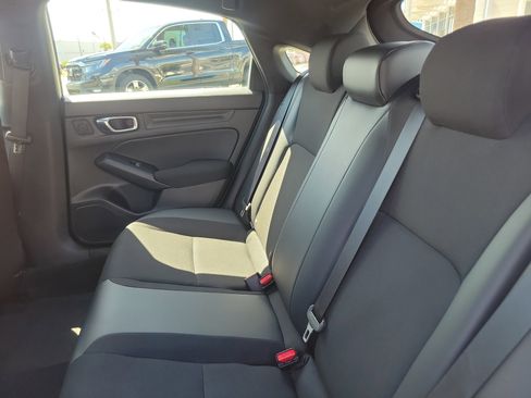 Used 2023 Honda Civic Sport image 11