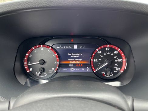 Used 2023 Nissan Frontier PRO-4X w/ Technology Package image 15