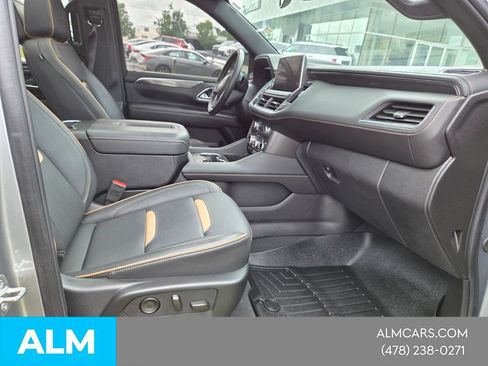 Used 2024 GMC Yukon AT4 w/ Technology Package AWD/4WD image 17