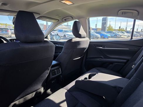 Used 2025 Toyota Camry LE image 11