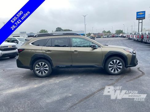 Used 2024 Subaru Outback Limited AWD/4WD image 9
