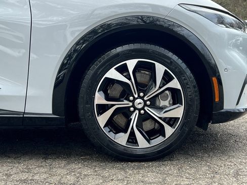 Used 2023 Ford Mustang Mach-E Premium image 7