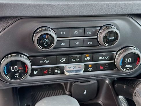 New 2026 Ford Bronco Raptor w/ Interior Carbon Fiber Pack AWD/4WD image 18