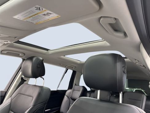 Used 2018 Mercedes-Benz GLS 550 4MATIC image 31