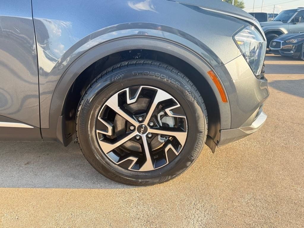 Used 2023 Kia Sportage EX FWD image 9