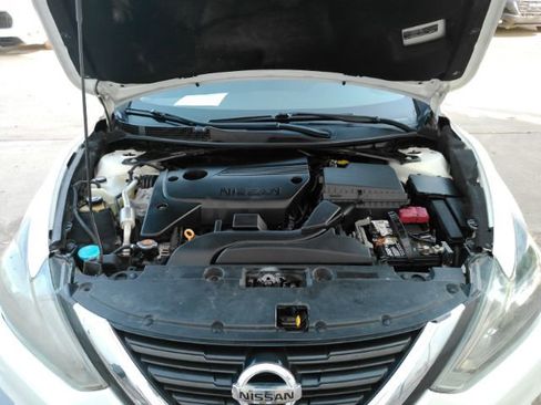 Used 2017 Nissan Altima 2.5 SR w/ Midnight Edition Package image 47