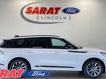 New 2026 Lincoln Aviator AWD w/ Jet Appearance Package