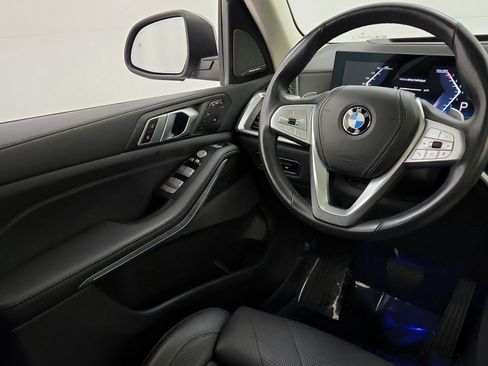 Used 2025 BMW X7 xDrive40i AWD/4WD image 22