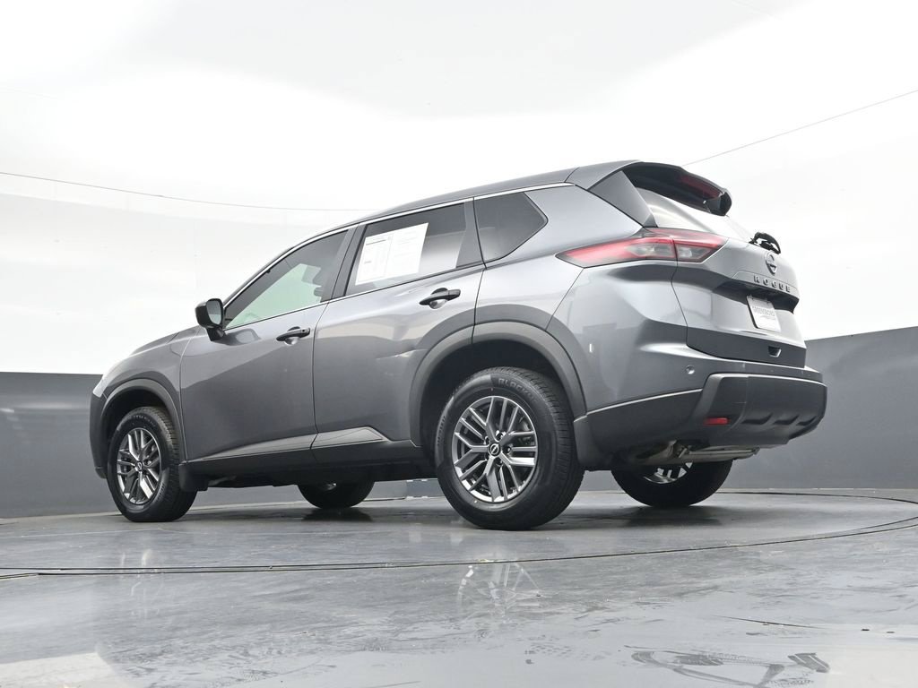 Used 2025 Nissan Rogue S FWD image 36
