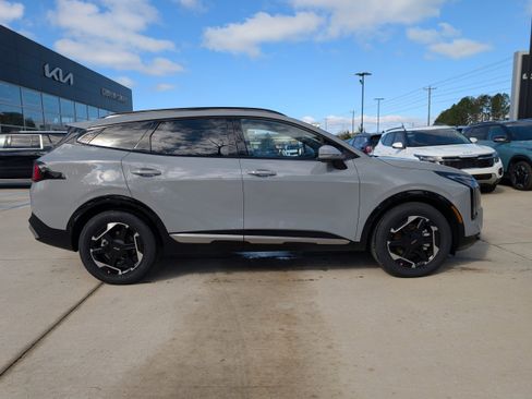 New 2026 Kia Sportage SX image 2