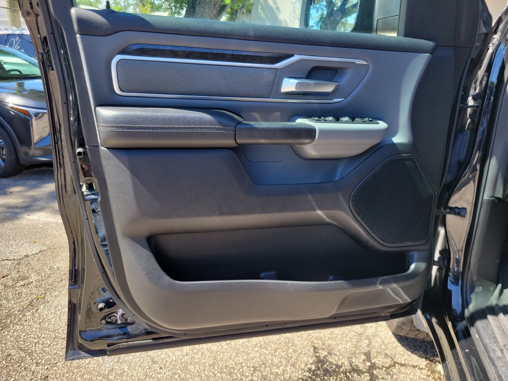 Used 2020 RAM 1500 Big Horn AWD/4WD image 16