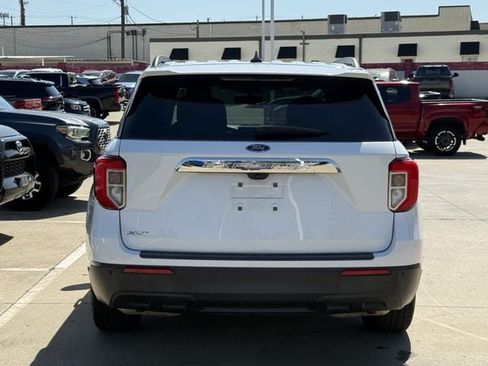 Used 2021 Ford Explorer XLT RWD image 5