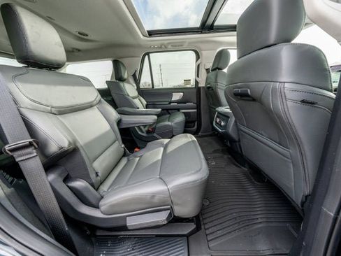 New 2026 Ford Expedition Active AWD/4WD image 19