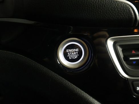 Used 2022 Honda Pilot Elite image 48