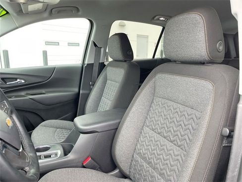 Used 2024 Chevrolet Equinox LT w/ LPO, Floor Liner Package image 10