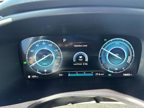 Used 2023 Hyundai Santa Fe Limited w/ Cargo Package image 42