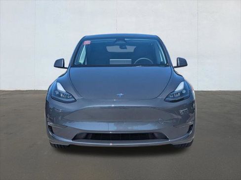 Used 2023 Tesla Model Y Long Range AWD/4WD image 8