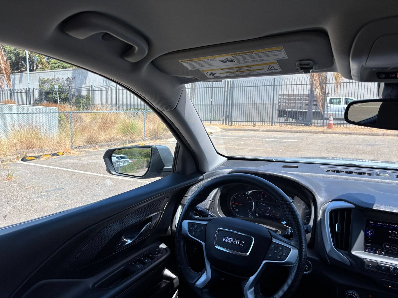 Used 2024 GMC Terrain SLE FWD image 32