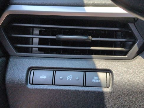 Used 2022 Nissan Altima 2.5 SR FWD image 17
