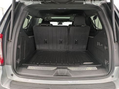 Used 2024 GMC Yukon XL Denali AWD/4WD image 35
