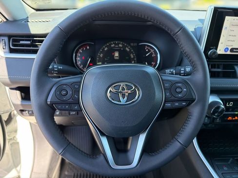Used 2025 Toyota RAV4 XLE w/ Convenience Package AWD/4WD image 17