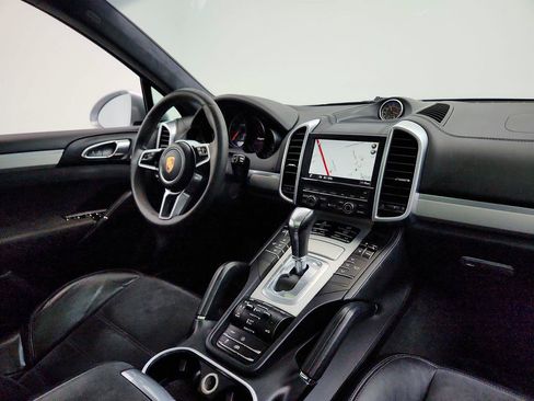 Used 2016 Porsche Cayenne GTS AWD/4WD image 25