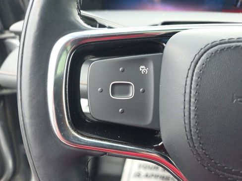 Certified 2024 Lincoln Nautilus Reserve w/ Equipment Group 203A image 12