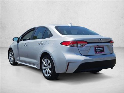 Used 2024 Toyota Corolla LE FWD image 8