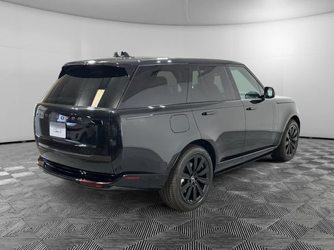 Used 2025 Land Rover Range Rover SE AWD/4WD image 5