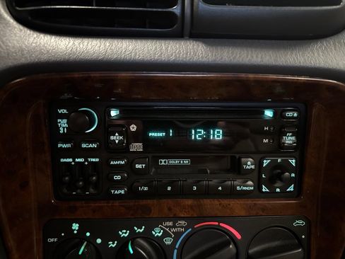 Used 1998 Chrysler Sebring JXI FWD image 31