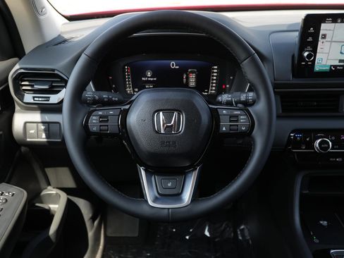 Used 2025 Honda Pilot Elite image 22