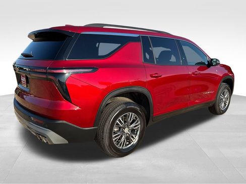 Used 2026 Chevrolet Traverse LT AWD/4WD image 5