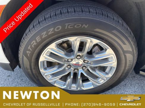 Used 2023 GMC Yukon XL SLT AWD/4WD image 51