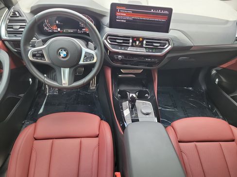 Used 2024 BMW X4 xDrive30i w/ M Sport Package AWD/4WD image 12