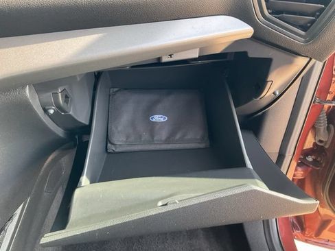 Used 2018 Ford Escape SE FWD image 33