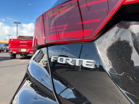 Used 2023 Kia Forte GT image 31