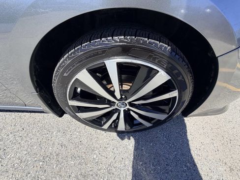 Used 2019 Nissan Altima 2.5 SR AWD/4WD image 36