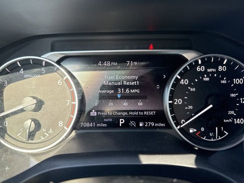 Used 2024 Nissan Rogue SV w/ SV Premium Package image 9