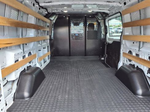 Used 2024 Ford Transit 250 Low Roof w/ Exterior Upgrade Package image 17