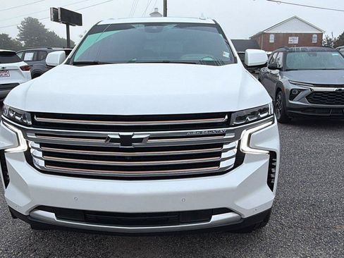 Used 2023 Chevrolet Tahoe High Country AWD/4WD image 2