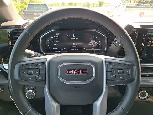 Used 2024 GMC Sierra 1500 SLT AWD/4WD image 18