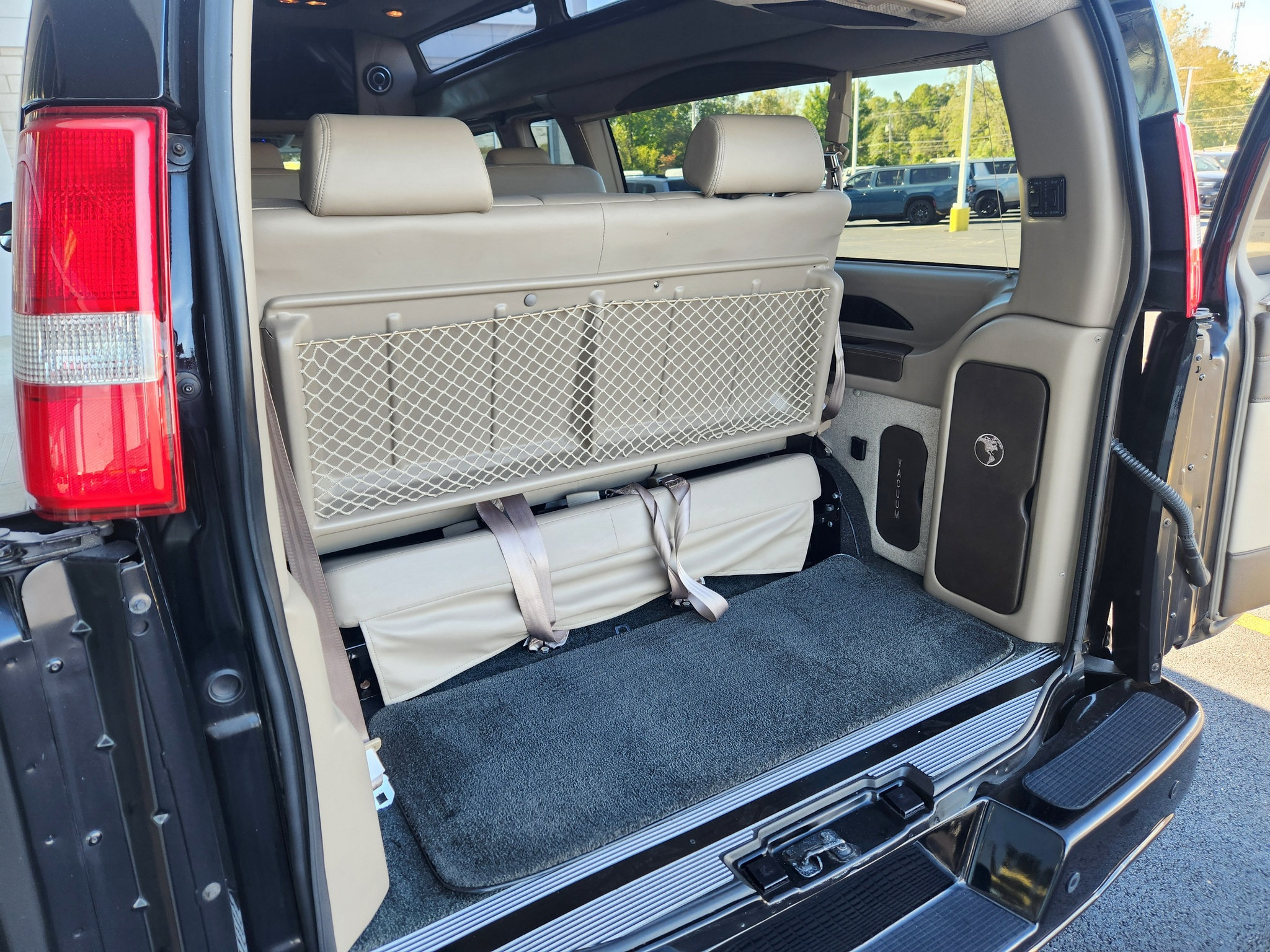 Used 2020 Chevrolet Express 2500 Extended w/ Enhanced Convenience Package RWD image 53