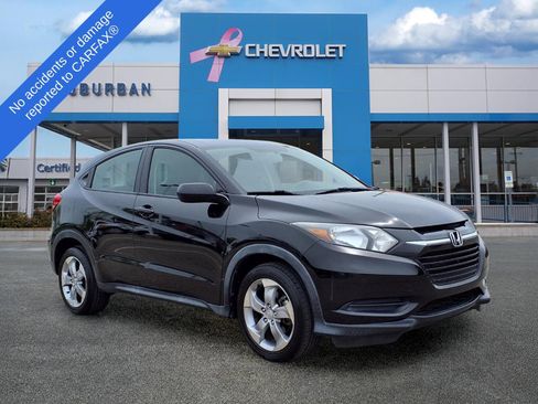 Used 2017 Honda HR-V LX image 3