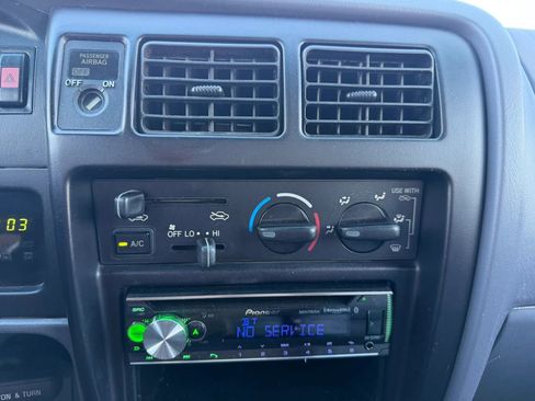 Used 2000 Toyota Tacoma 2WD Xtracab image 21