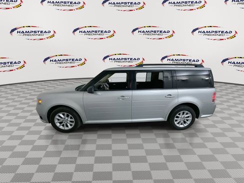 Used 2019 Ford Flex SE image 5