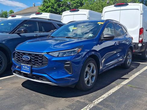 Certified 2023 Ford Escape ST-Line w/ Tech Pack #1 AWD/4WD image 3