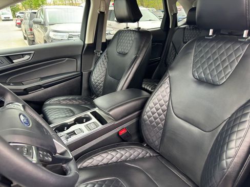 Used 2024 Ford Edge Titanium w/ Equipment Group 301A AWD/4WD image 21